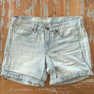 Madewell lightweight denim shorts size 27
